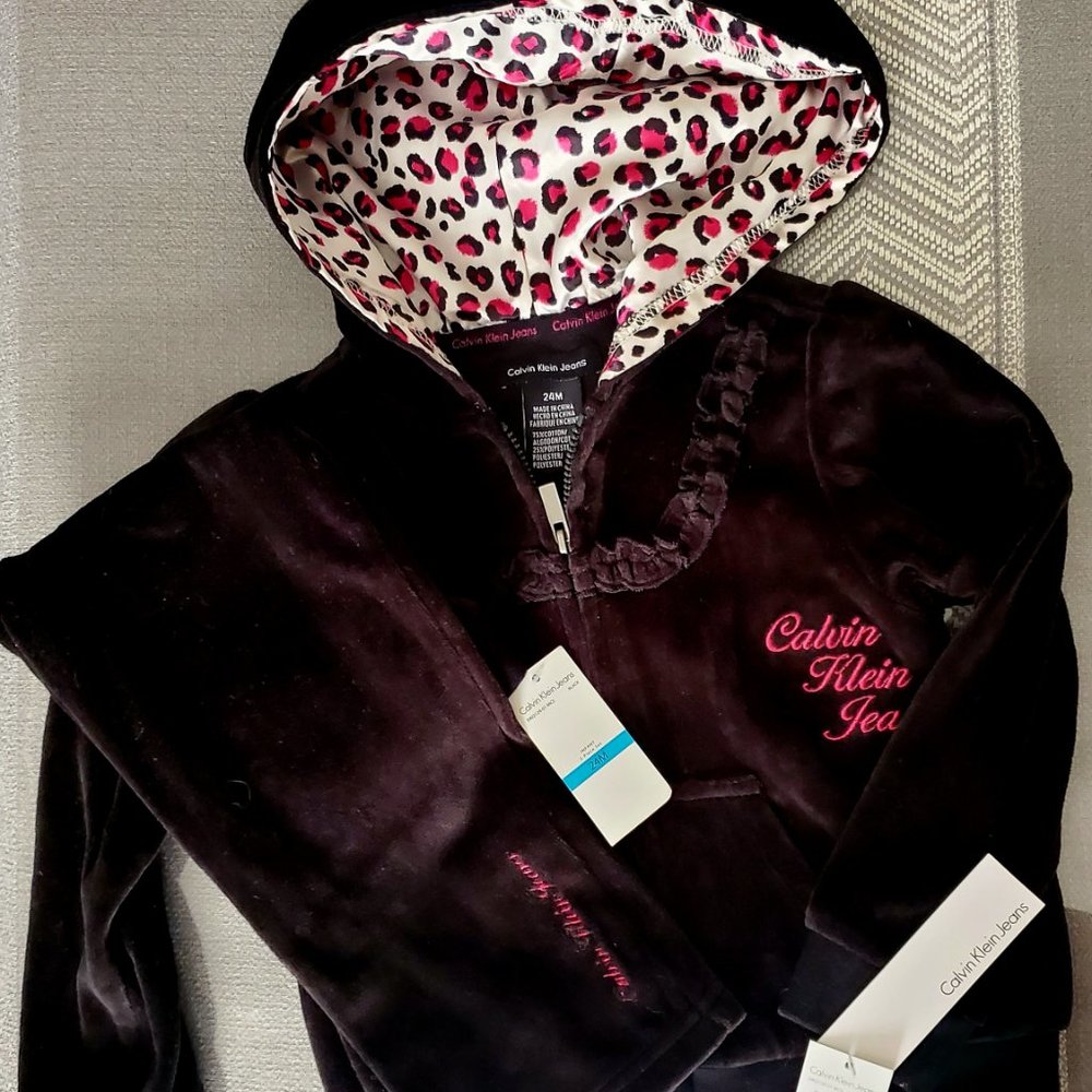 Calvin Klein 24 mo 2pc BLACK Velvet Sweat Pant Set.